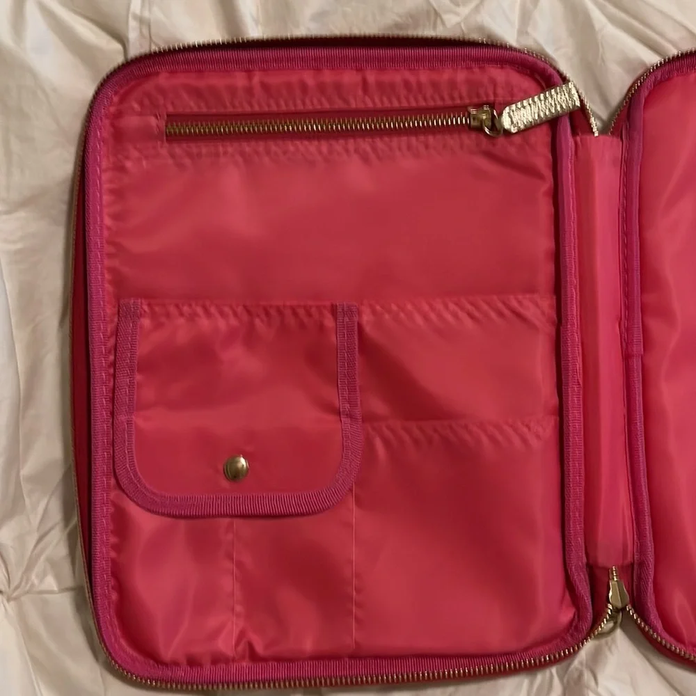 Lilly Pulitzer tablet zip up cover/storage